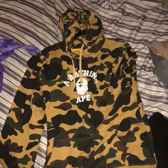 how do bape hoodies fit